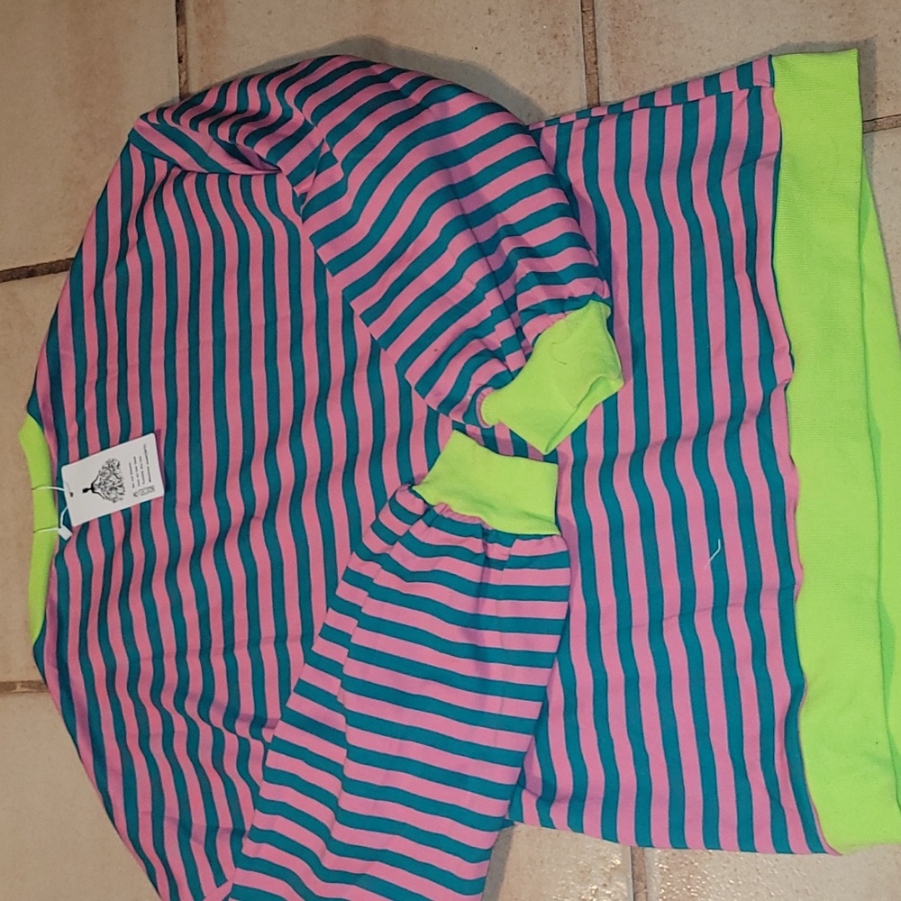 Oversized Striped Neon Sweater - Picture 14 of 14